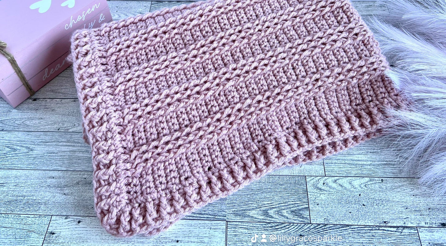 Handmade crochet blanket for baby girl, pink - Lilly Grace Sparkle Boutique