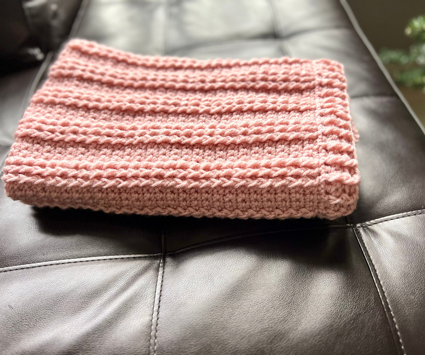 Handmade crochet blanket for baby girl, pink - Lilly Grace Sparkle Boutique