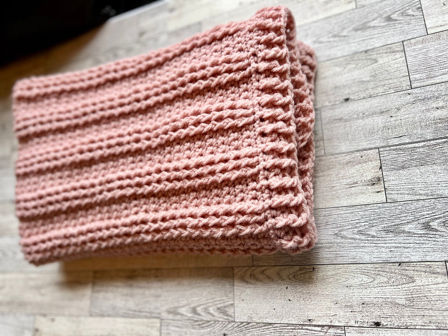 Handmade crochet blanket for baby girl, pink - Lilly Grace Sparkle Boutique