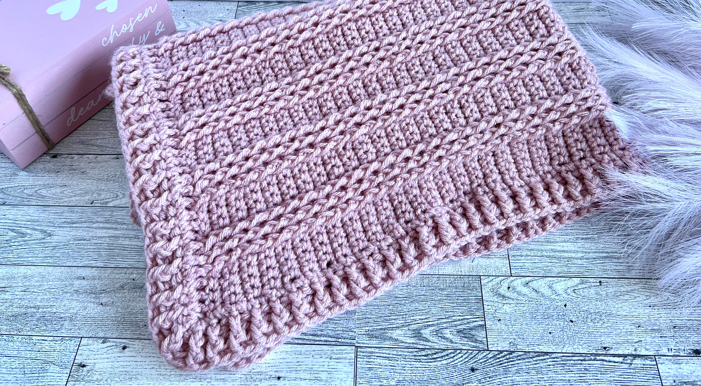 Handmade crochet blanket for baby girl, pink - Lilly Grace Sparkle Boutique