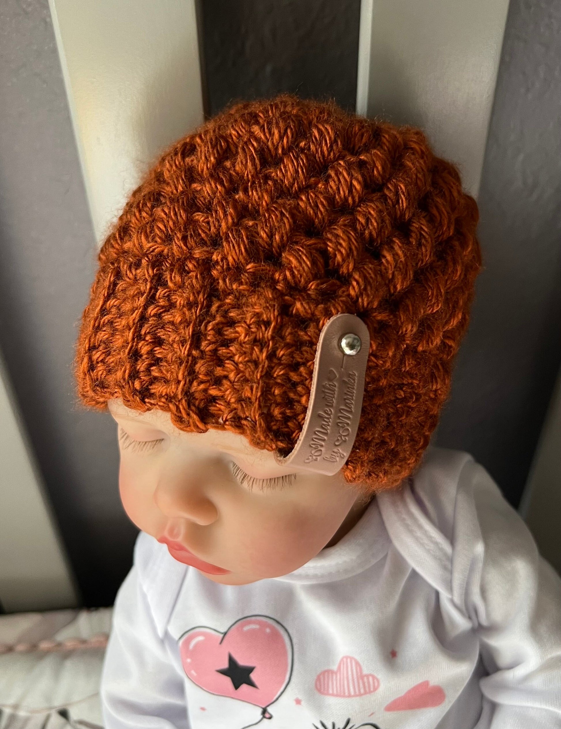 Baby hat in pumpkin spice color, handmade crochet hat, winter hat for baby, winer hat toddler, fall beanie hat, various sizes available