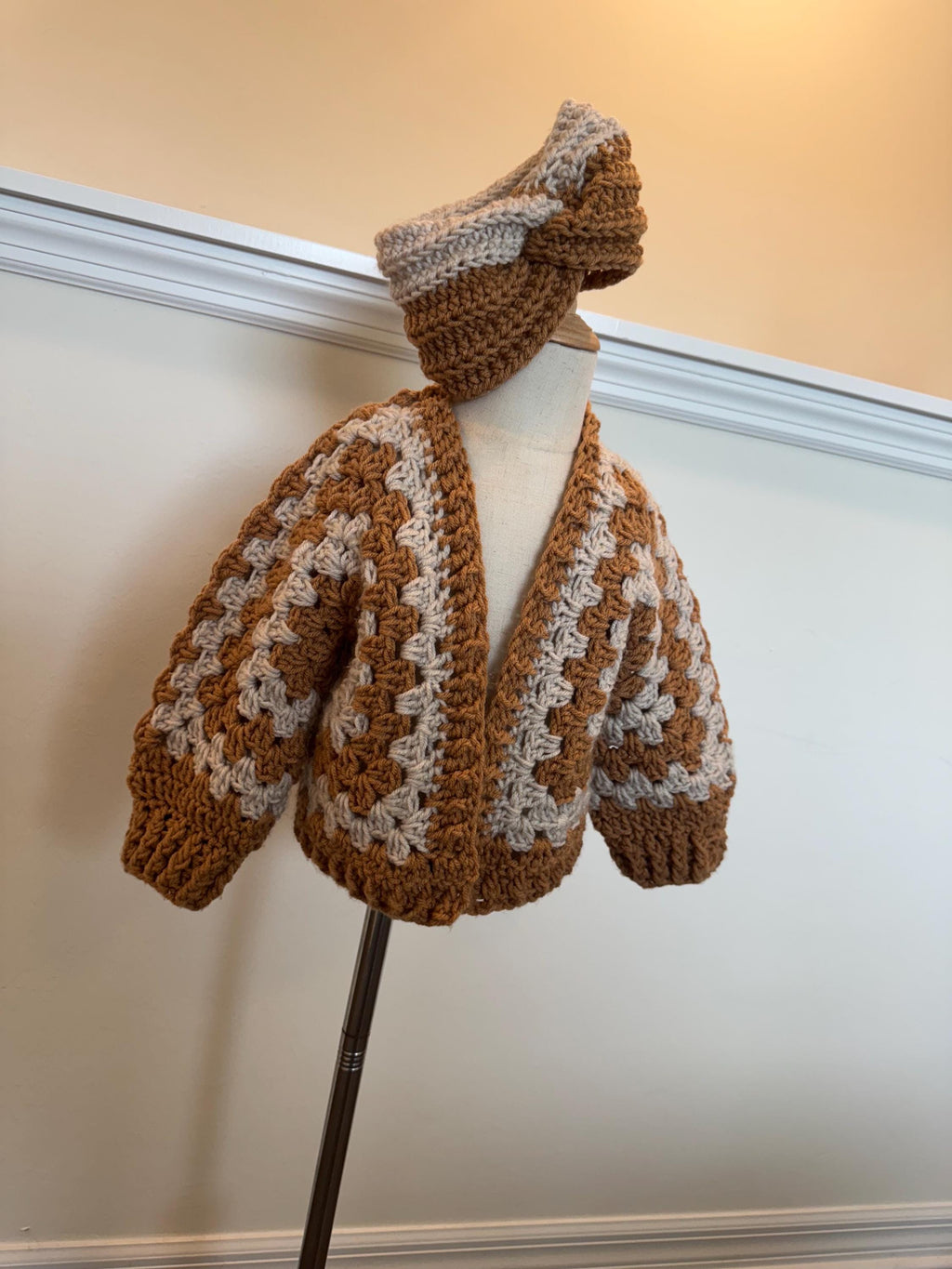 Handmade Crochet Sweater Cardigan and Headband Set for Toddler Girl, size 2-4 years old, beige and brown color combo
