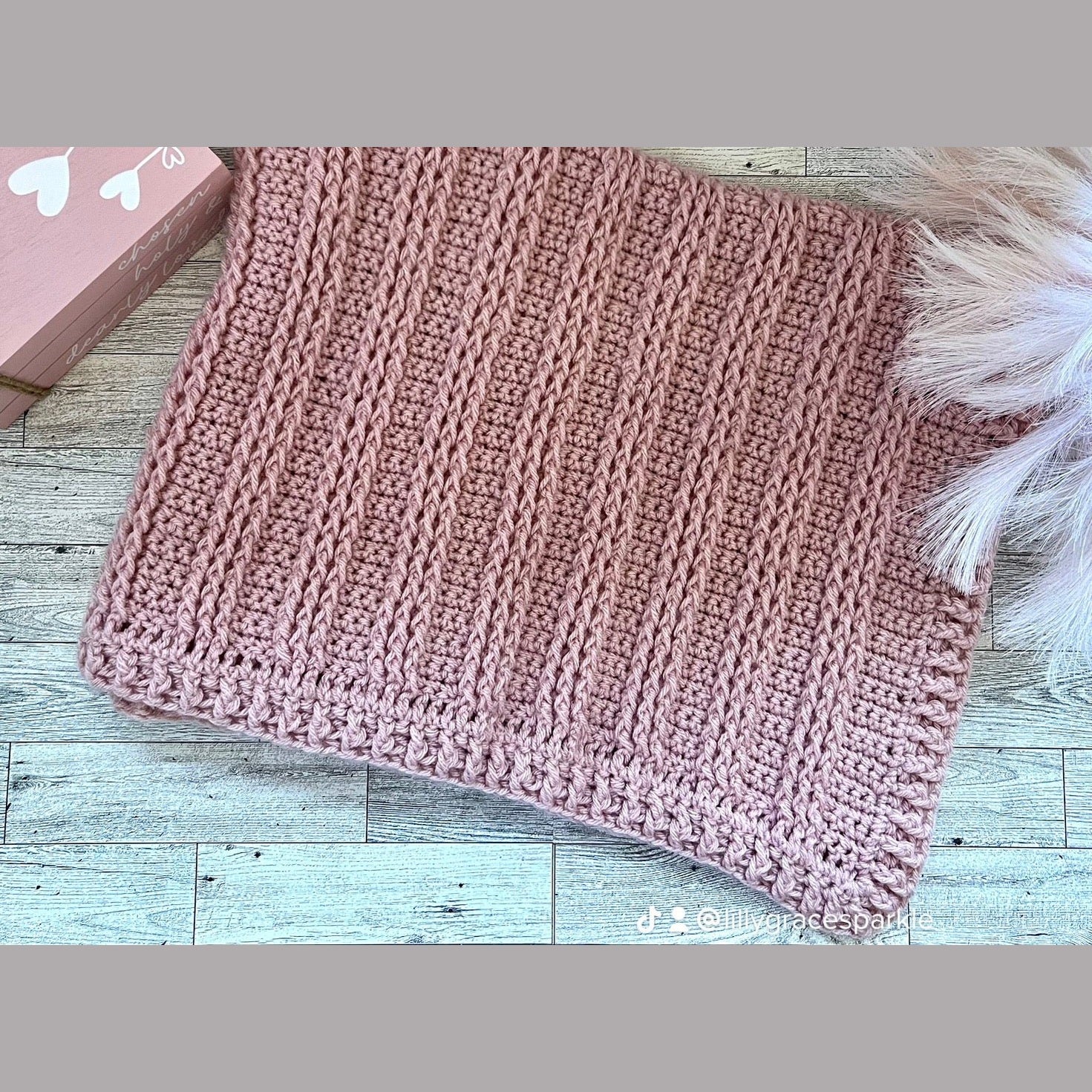Handmade crochet blanket for baby girl, pink - Lilly Grace Sparkle Boutique