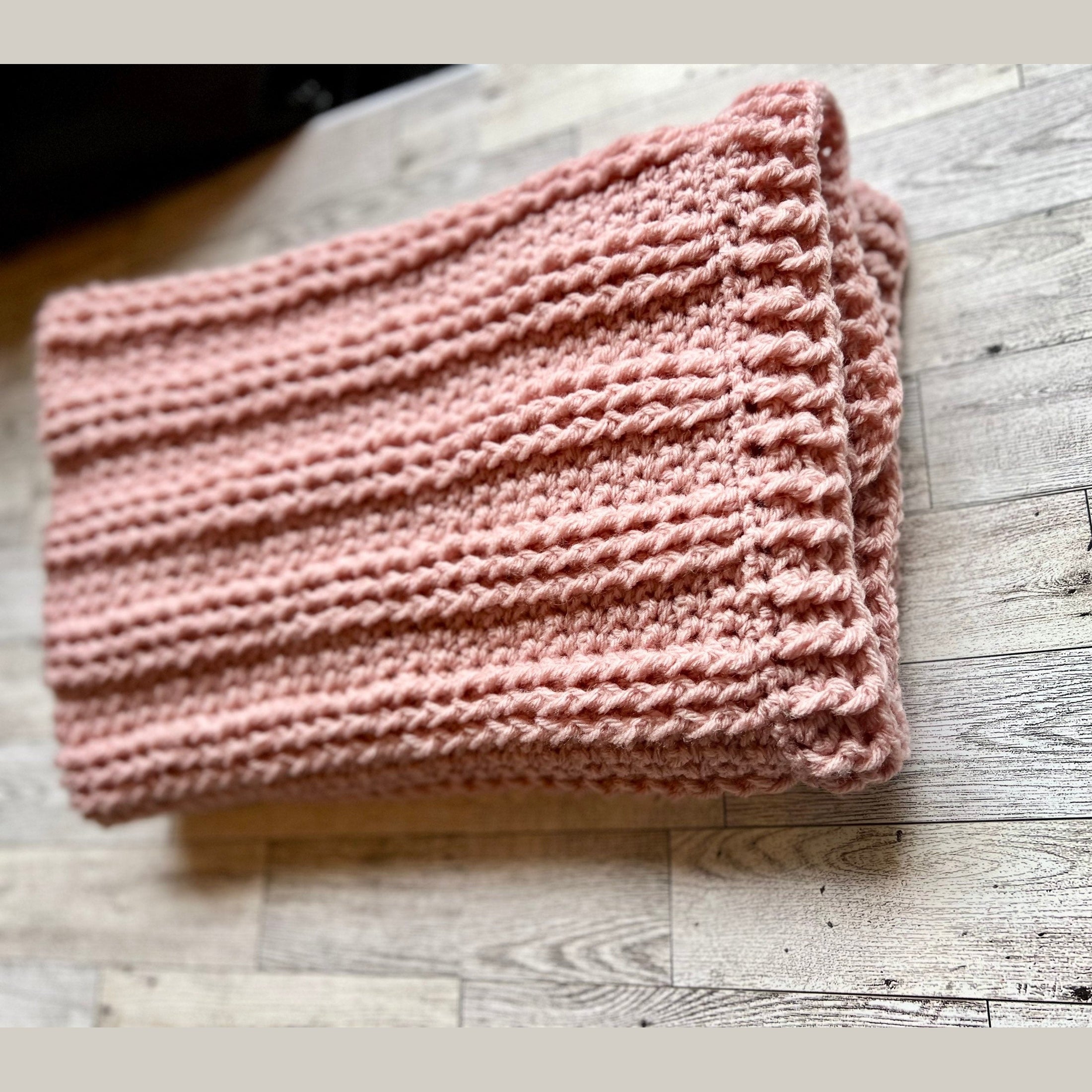 Handmade crochet blanket for baby girl, pink - Lilly Grace Sparkle Boutique