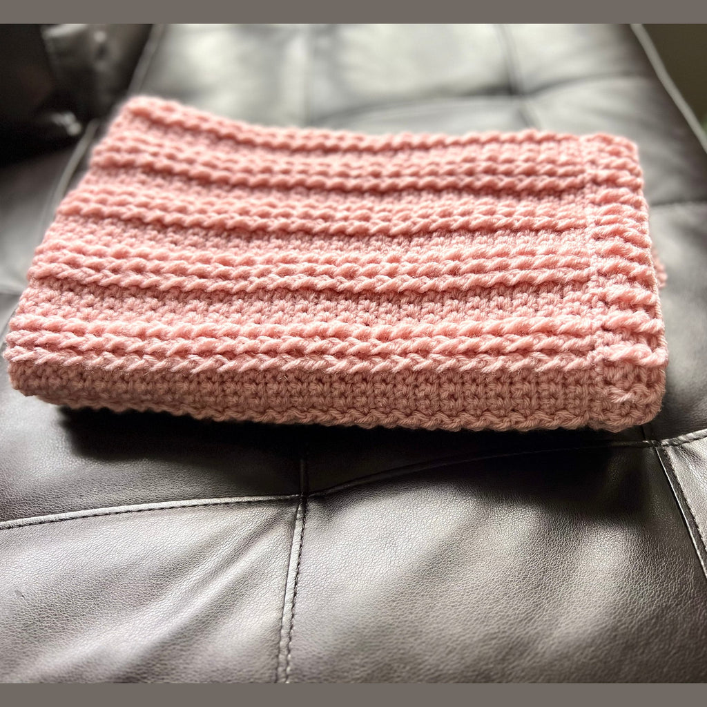 Handmade crochet blanket for baby girl, pink - Lilly Grace Sparkle Boutique