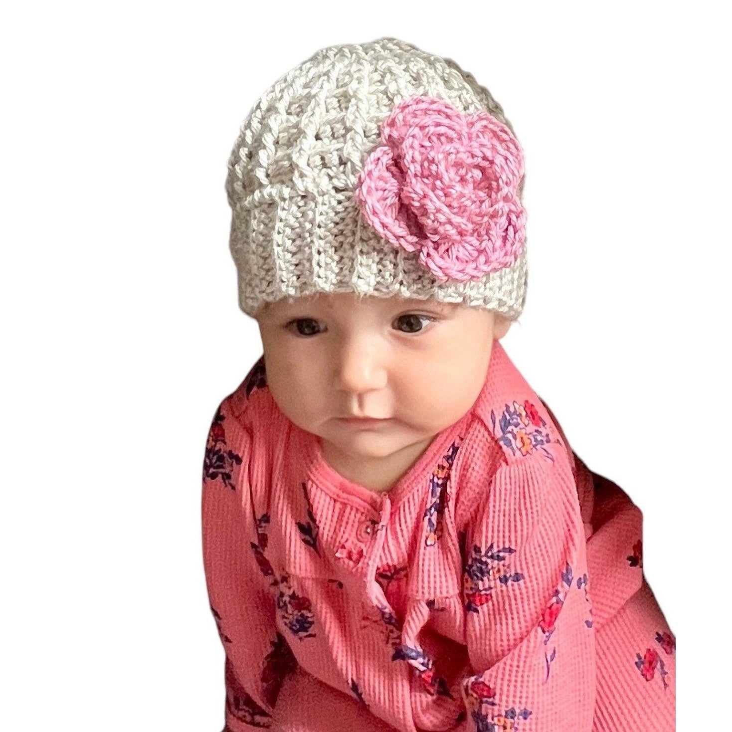 Handmade crochet hat for a baby girl, silver/light gray hat with pink crochet flower, hat for toddler girl, different sizes available - Lilly Grace Sparkle Boutique